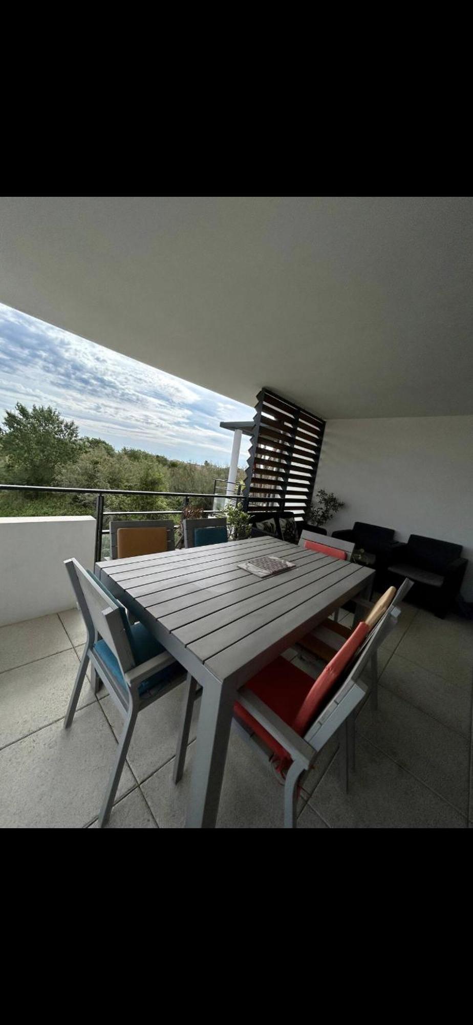 Evasif Avec Grande Terrasse Et Parkings Prives * Le Grau-du-Roi